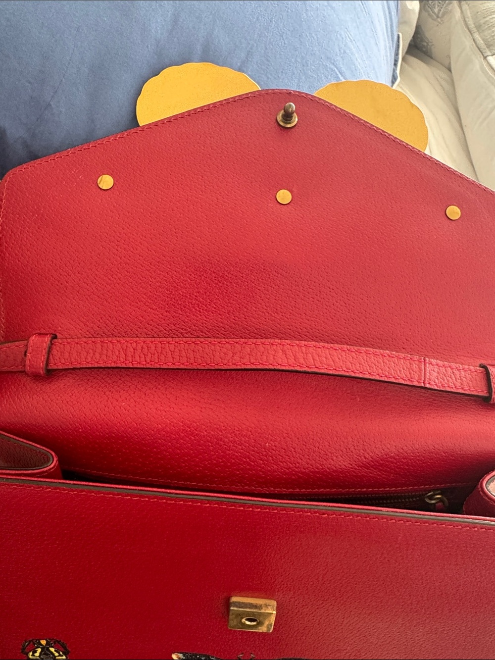 Gucci Falena shoulder bag in red calf leather with butterfly motif and bamboo - Picture 6 of 13